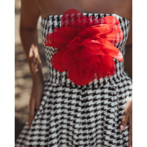 NWT Mac Duggal Ieena‎ Black White Strapless Boucle A Line Midi Dress W/3D Flower - Picture 8 of 15